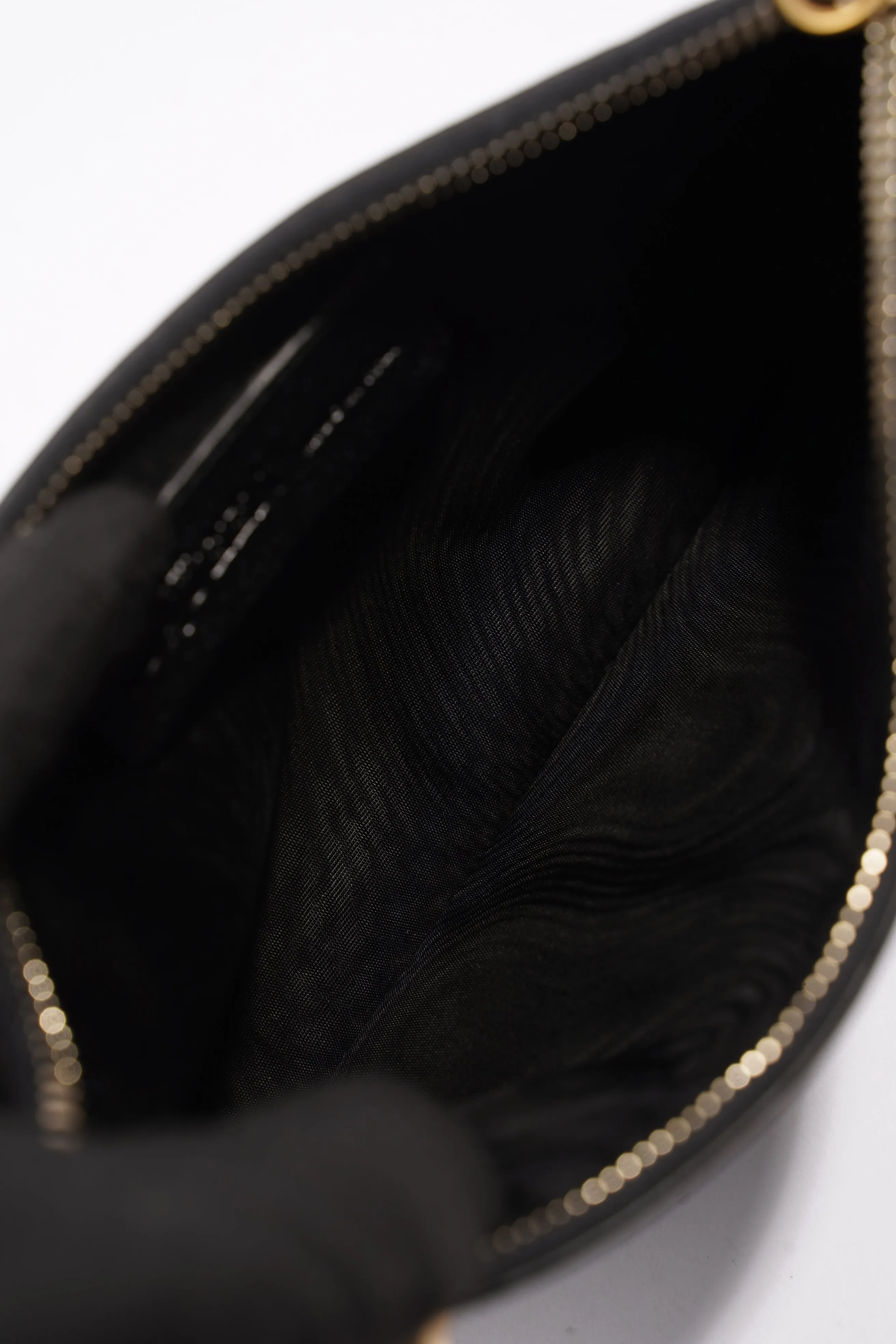 Alexander McQueen Zipped Clutch Black Leather