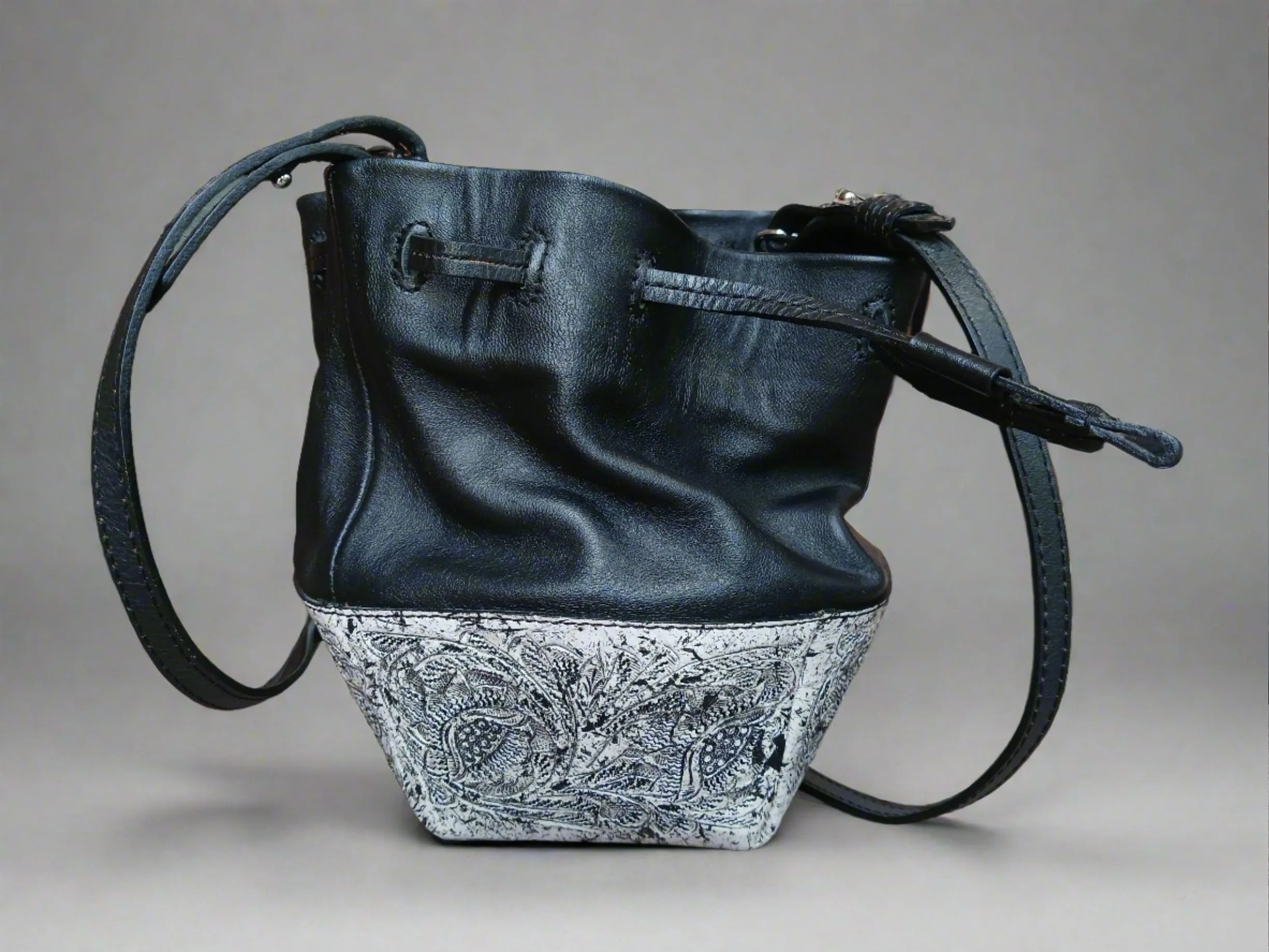 bucket  leather purse