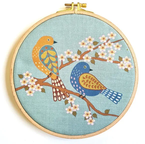 Corinne Lapierre - Printed Linen Embroidery Kit Birds & Blossoms