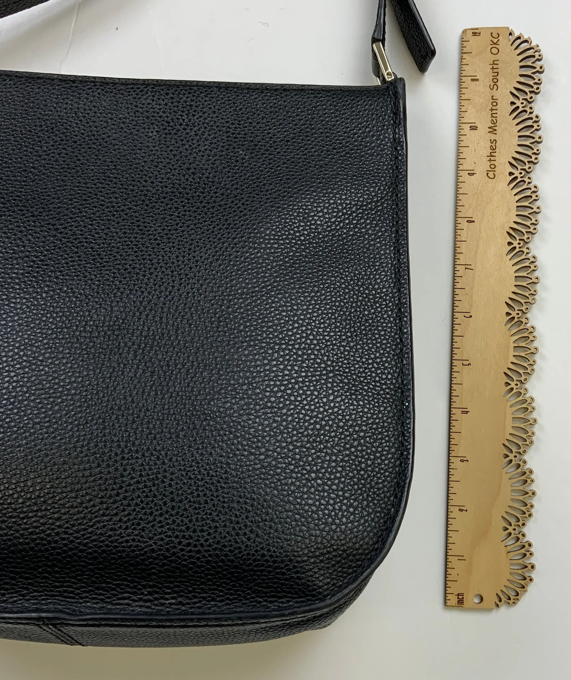 Crossbody By Kate Spade  Size: Large