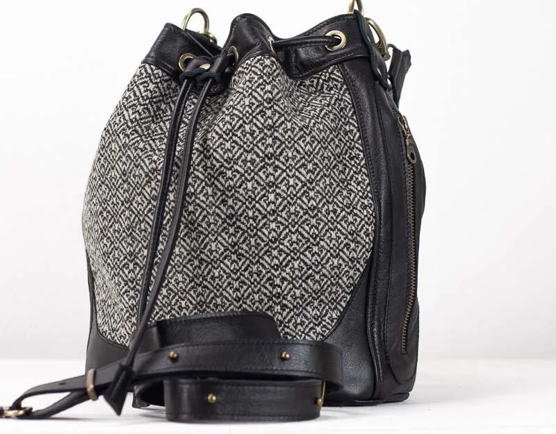 Danae bag - Black leather and wool