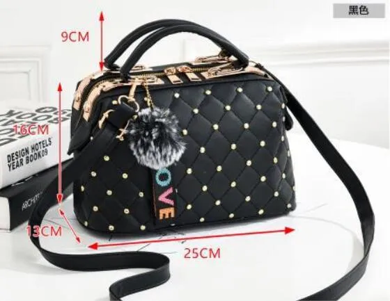 Korean Version Of The New Rivet Shoulder Diagonal Package Fashion Casual Ladies Small Square Crossbody Bag Jinli 25X13X16cm