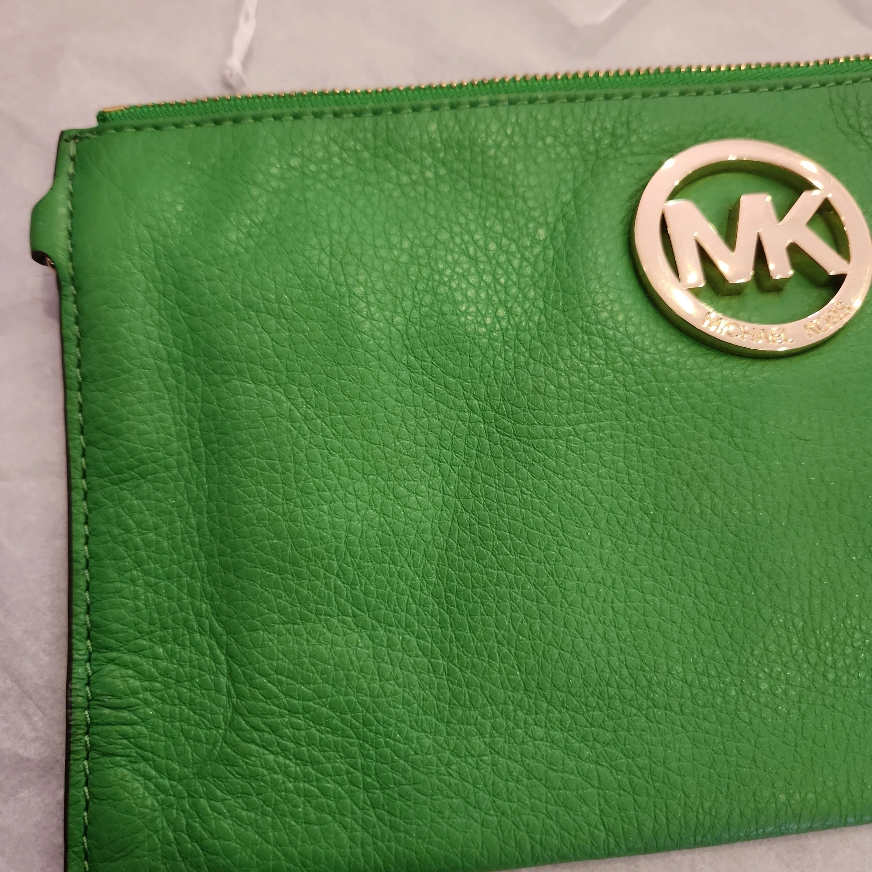 Michael Kors Green Leather Fulton Wristlet | Gently Used |