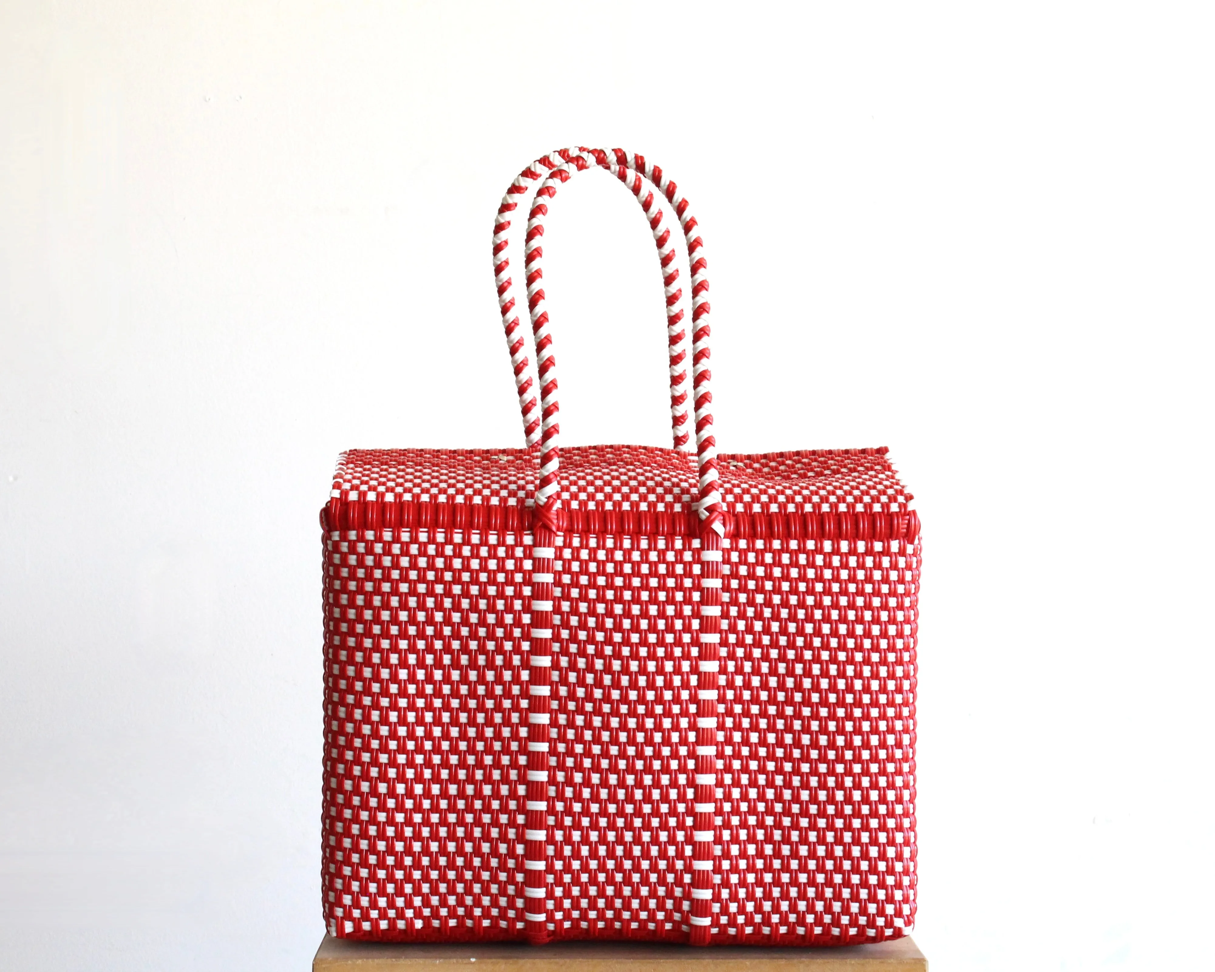 Red & White Handbag by MexiMexi